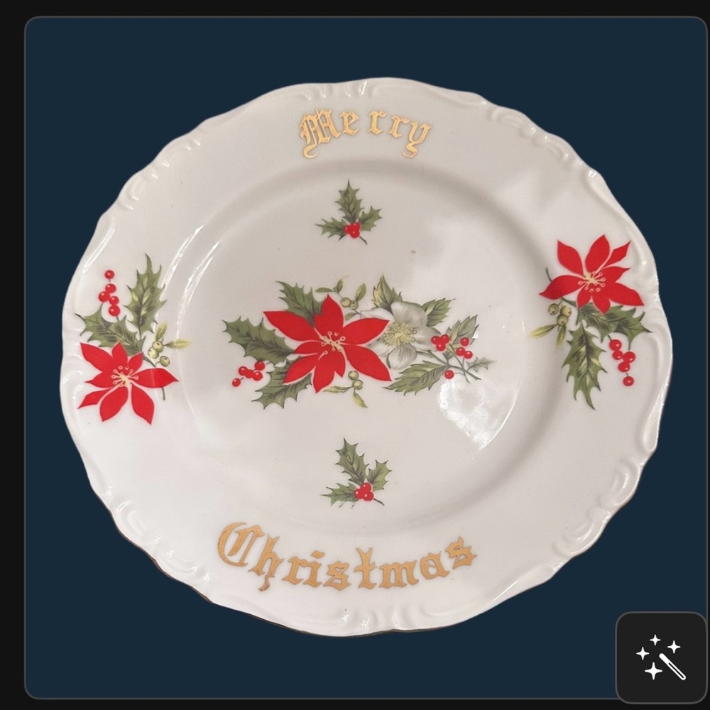 Norcrest Christmas Decorative  salad/dessert Plate with  Poinsettias. Set of 8